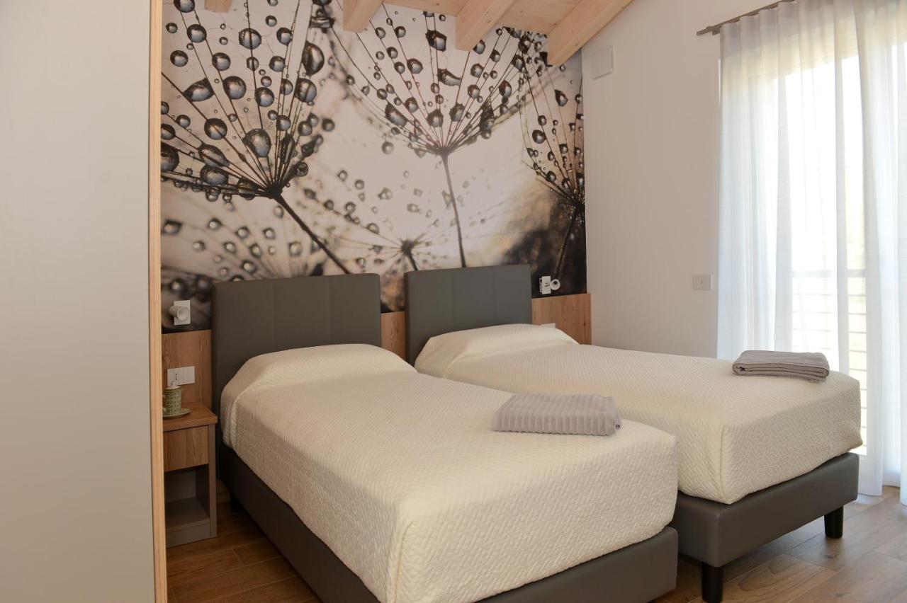 Nave San Rocco Bed And Breakfast Navis מראה חיצוני תמונה